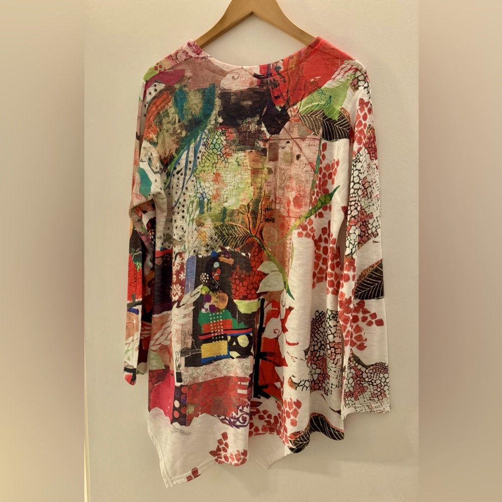 Women’s asymmetrical tunic multi color size large one pocket long sleeves